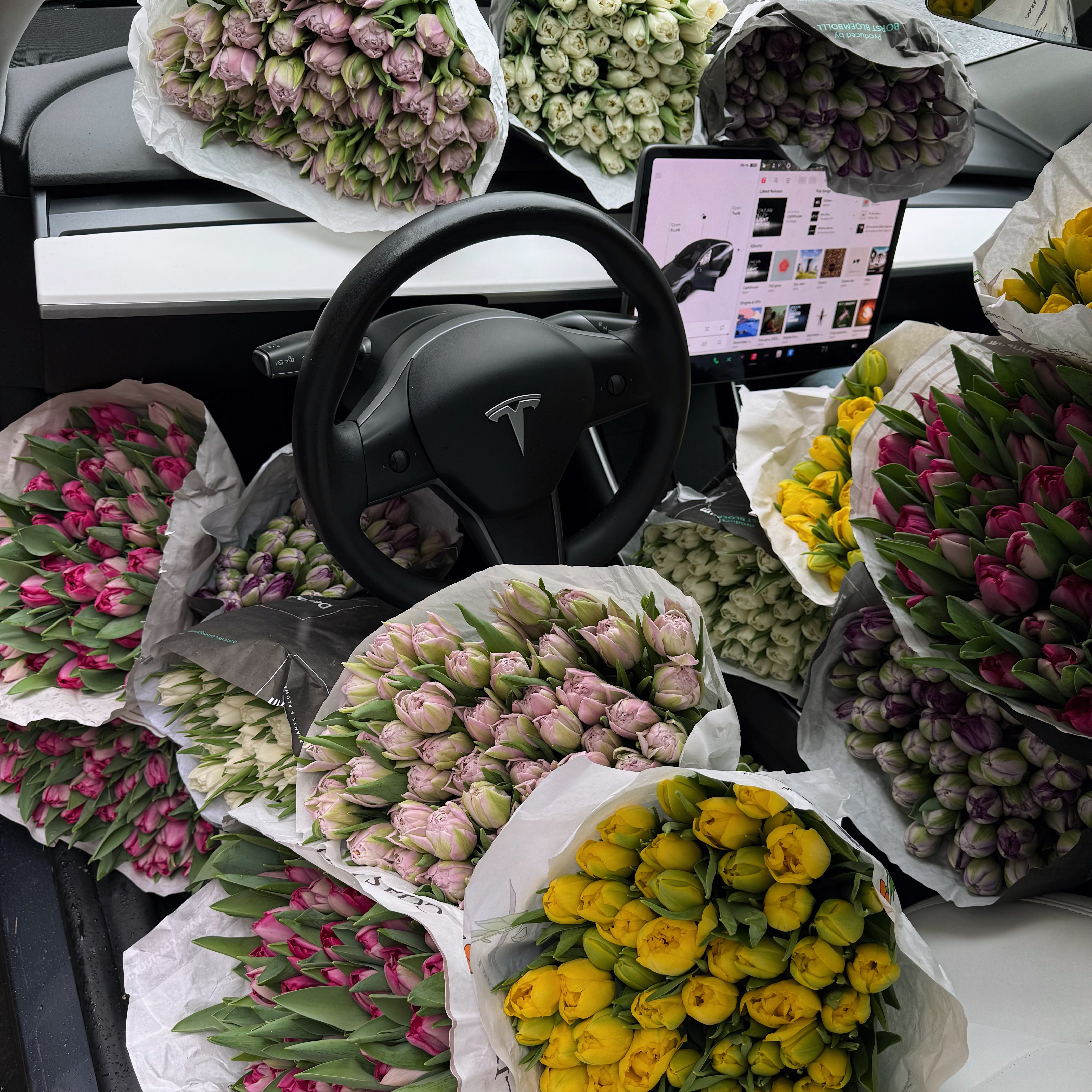 Florist’s Choice Bouquet (Mix Tulips)