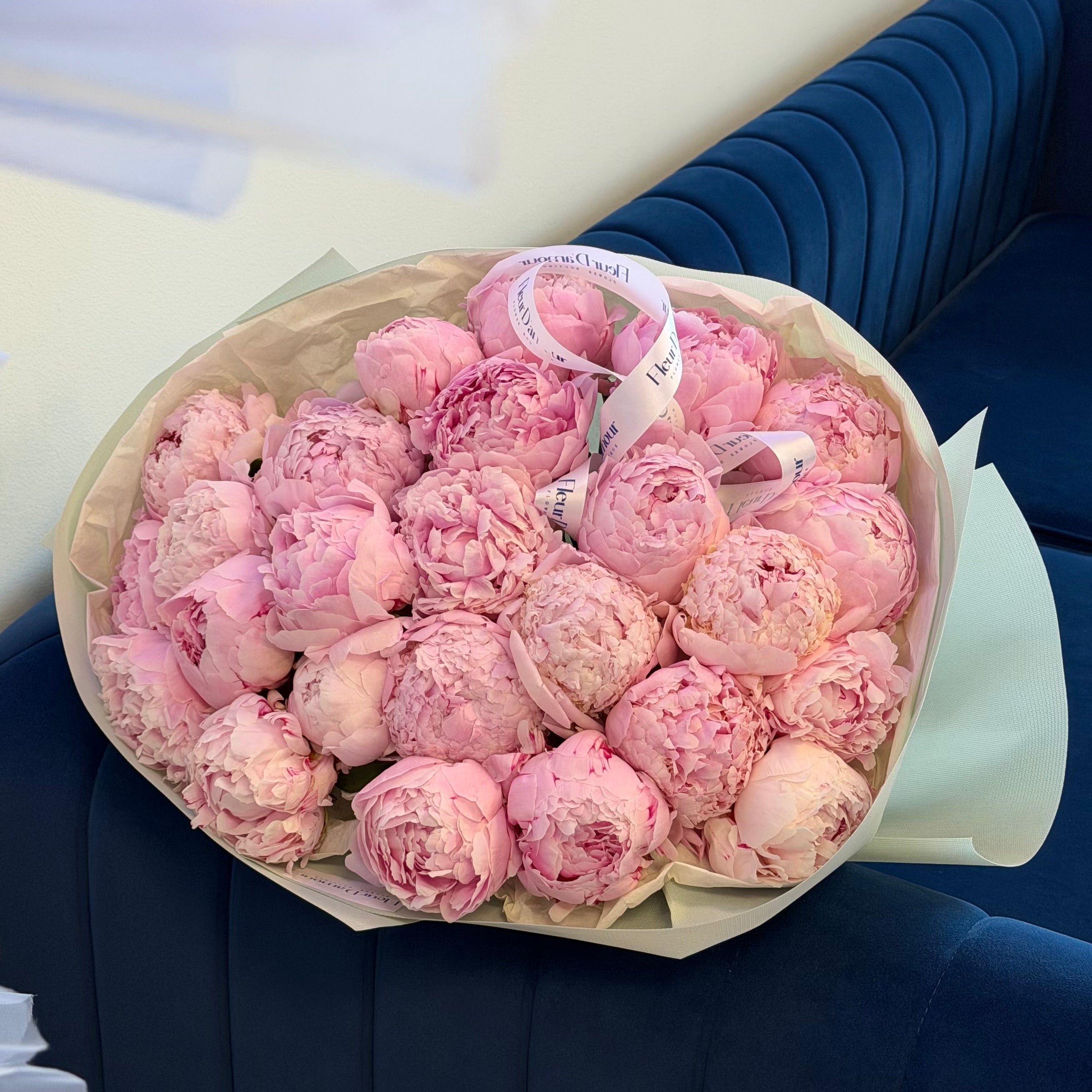 The Anatomy of a Luxury Bouquet: 5 Elements That Make It Look Expensive