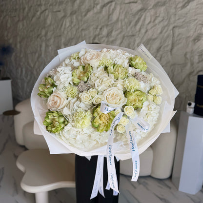 Ivory Garden Bouquet