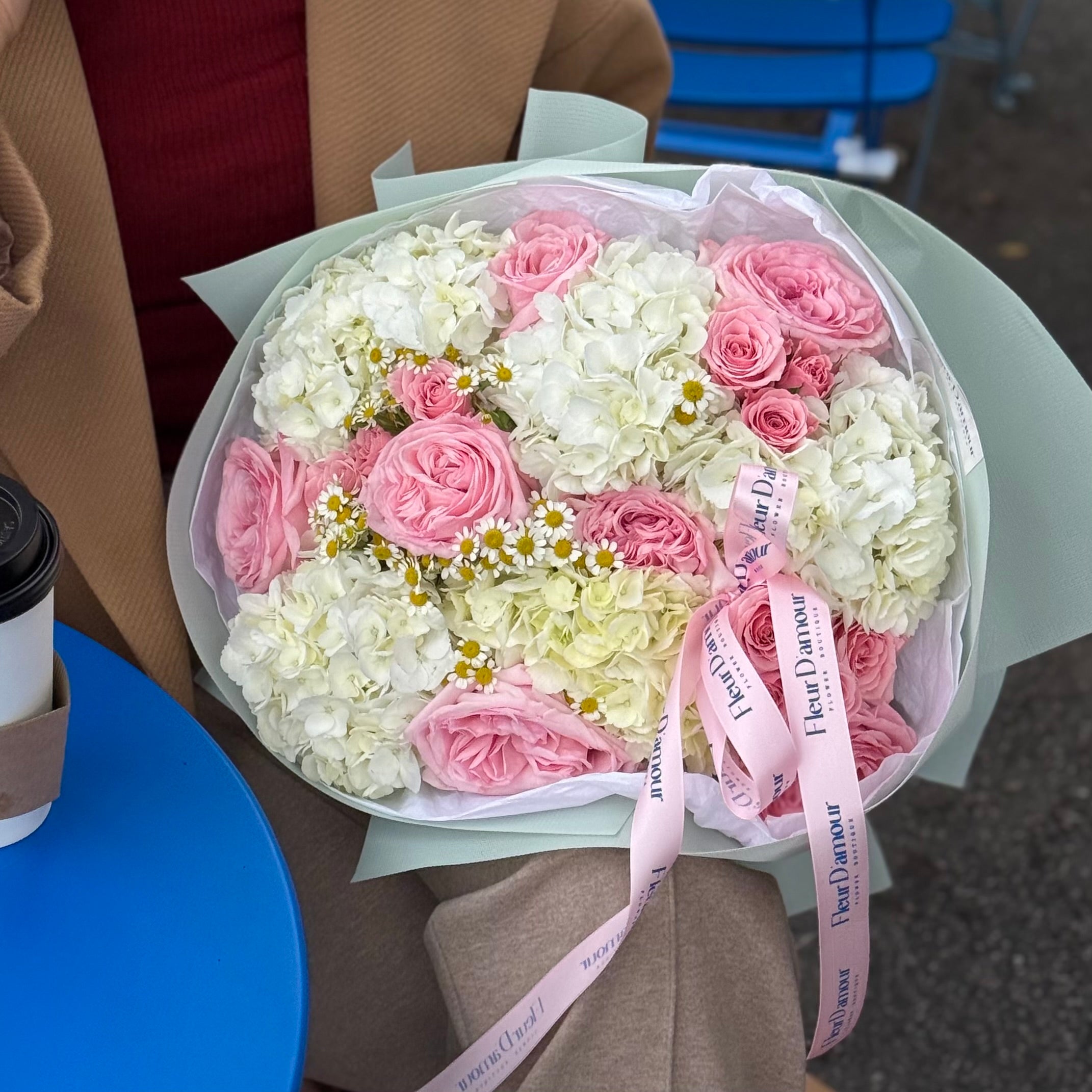 Romantic Vanilla Bouquet