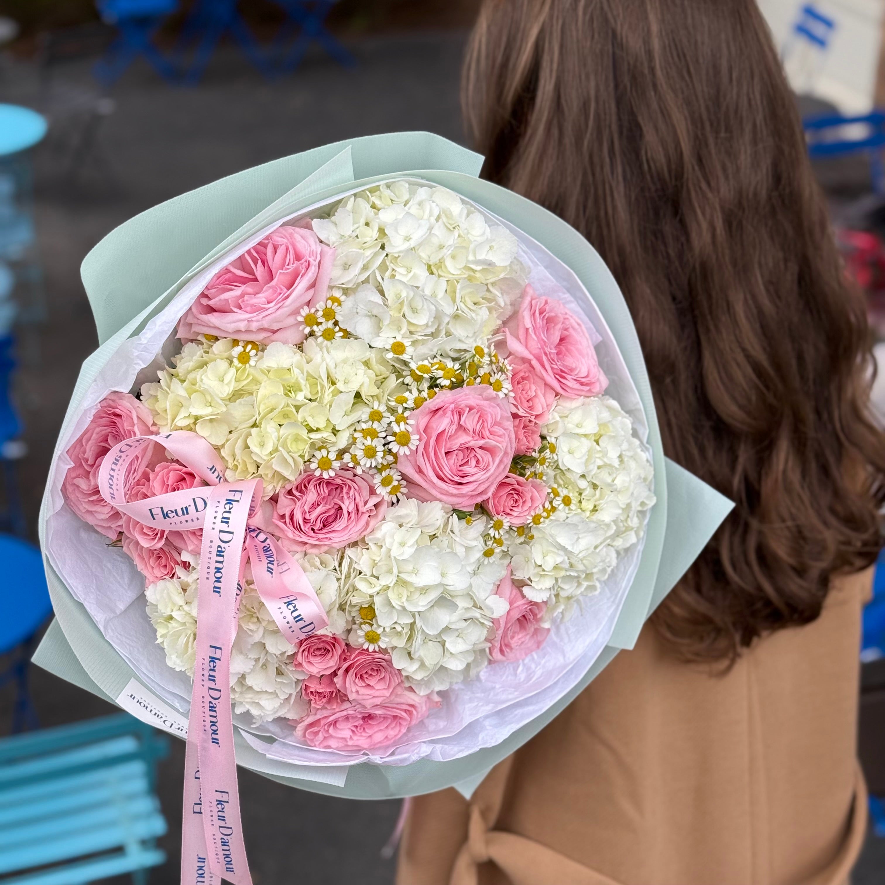 Romantic Vanilla Bouquet
