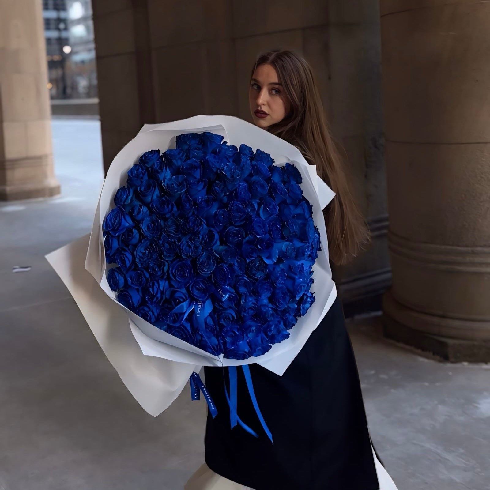 101 Luxury Blue Roses