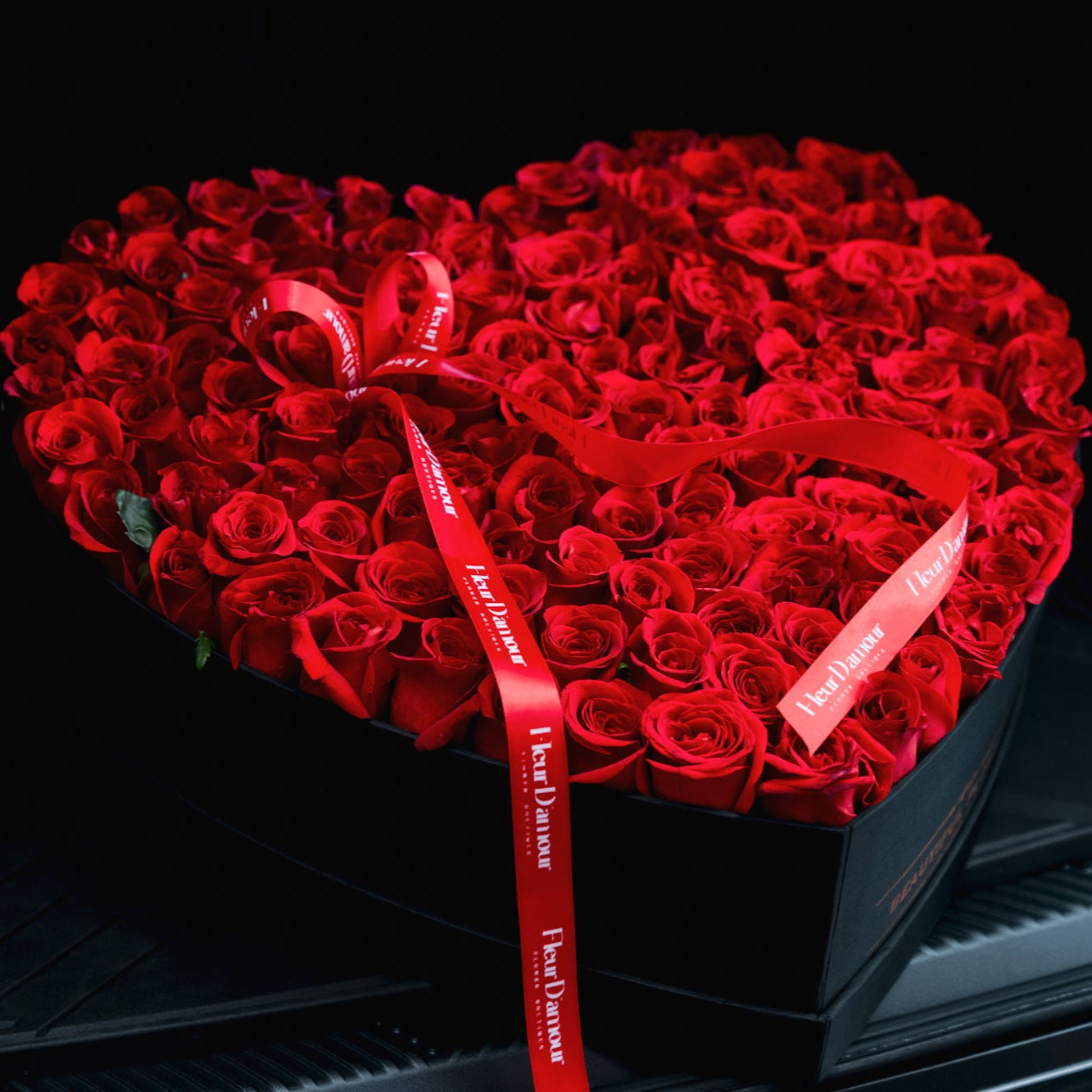 Luxurious Red roses Mega Box